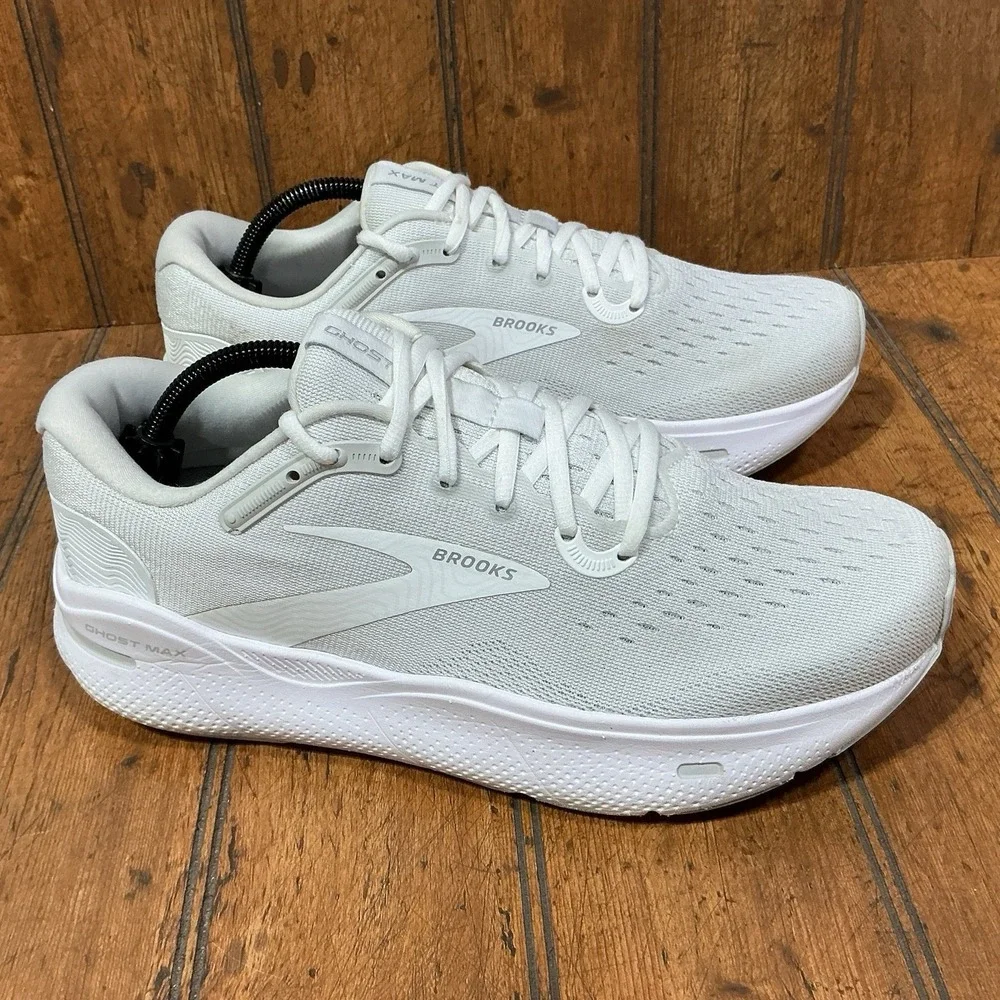 Brooks Ghost Max Womens Size 11 D White  Running Walking Sneakers 1203951D124